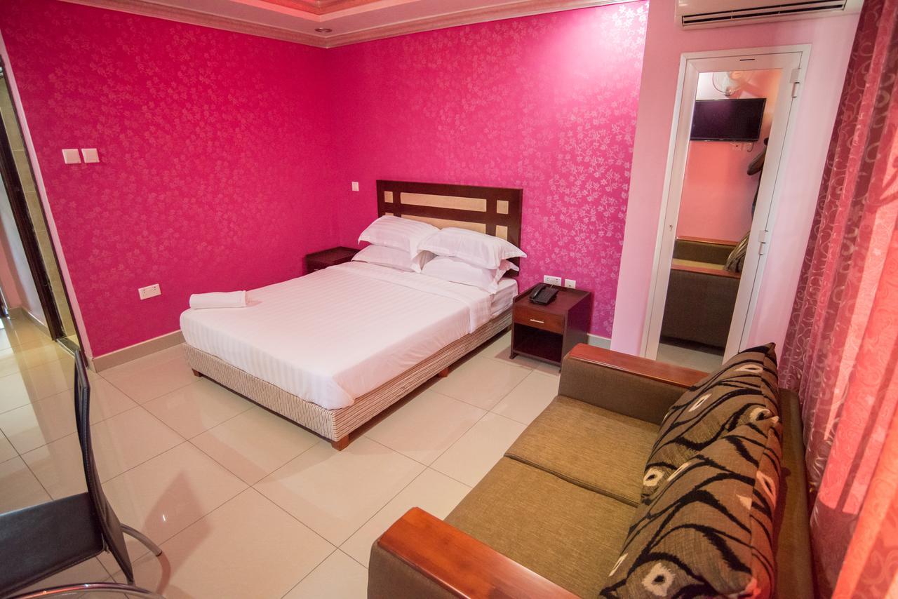 Euro Hotel And Apartments Дар ес Саалам Екстериор снимка