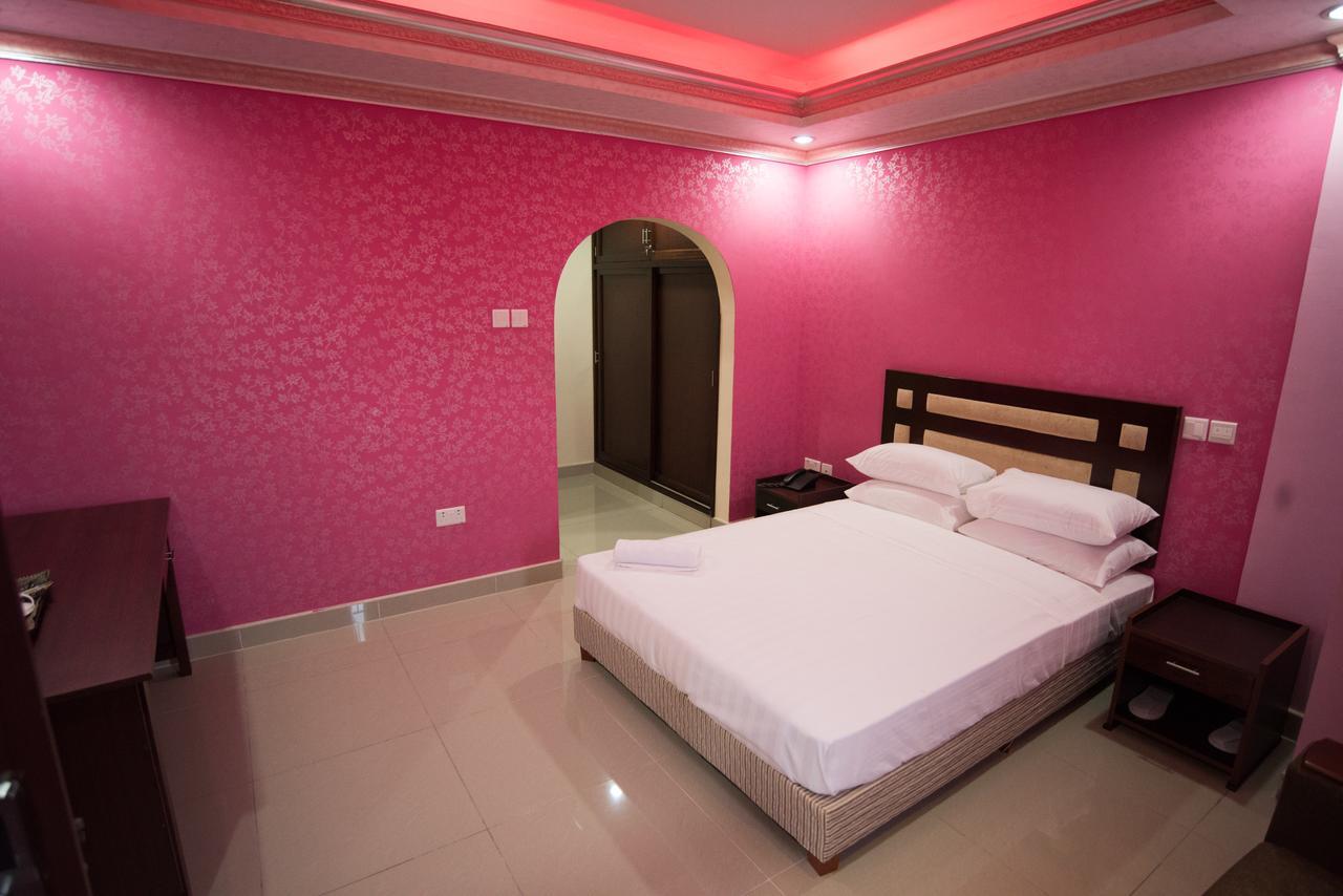 Euro Hotel And Apartments Дар ес Саалам Екстериор снимка