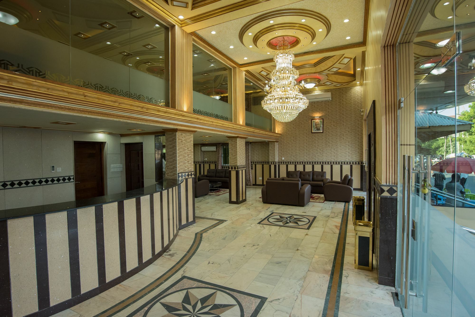 Euro Hotel And Apartments Дар ес Саалам Екстериор снимка